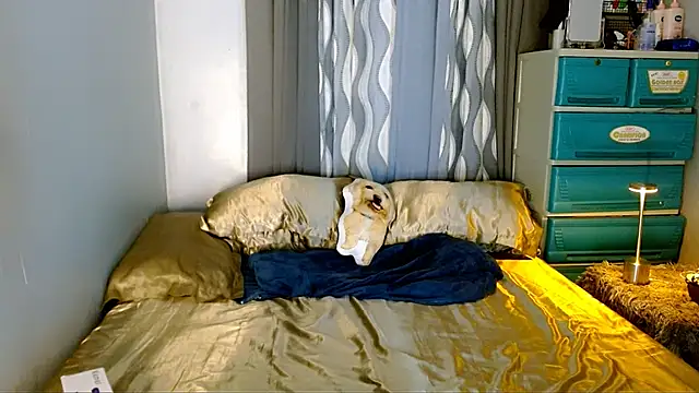 SweetLilly 18 online show from February 3, 2026, 2:32 am