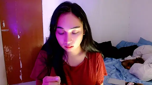 SweetLilly 18 online show from September 24, 2025, 5:08 pm