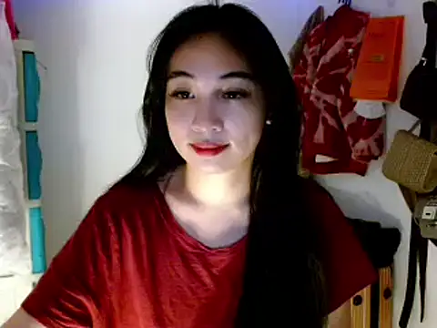 SweetLilly 18 online show from March 13, 2025, 2:38 am