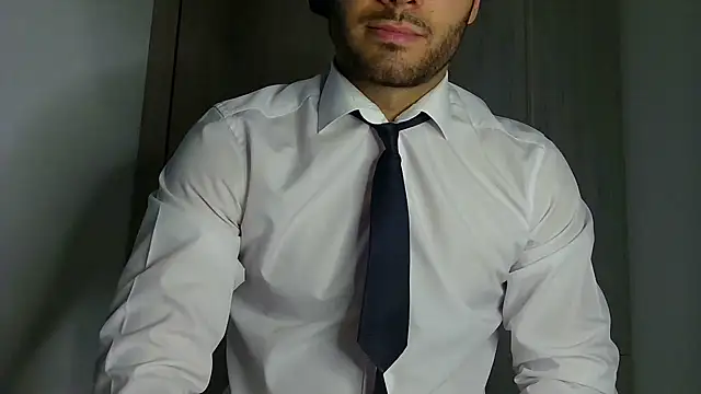 Justynn1 online show from April 22, 2026, 10:27 pm