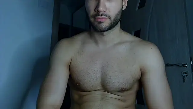 Snapshot of Justynn1 chatting on July 8, 2026, 8:20 pm Justynn1 online show from July 8, 2026, 8:20 pm