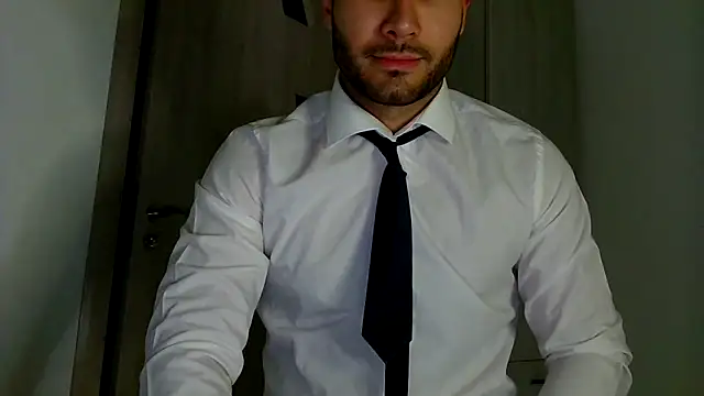 Justynn1 online show from October 19, 2025, 8:55 pm