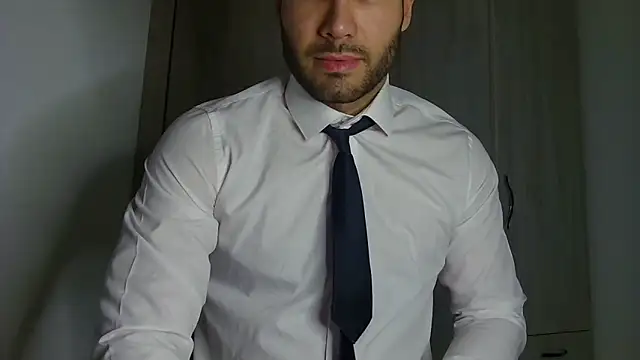 Justynn1 online show from April 7, 2026, 10:22 pm