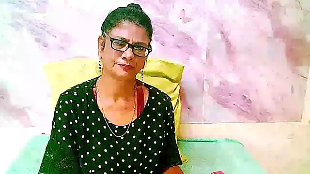 IndianAllure online show from April 6, 2026, 5:41 am