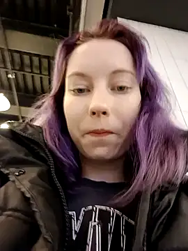 Frost foxy online show from February 15, 2025, 8:33 am