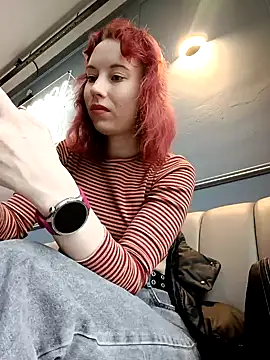 Frost foxy online show from February 27, 2025, 6:46 am