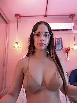 Snapshot of Zoe_Bae chatting on March 13, 2025, 4:56 pm Zoe Bae online show from March 13, 2025, 4:56 pm