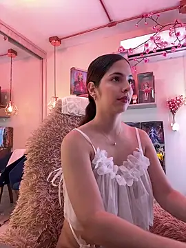 Snapshot of Zoe_Bae chatting on March 19, 2026, 10:32 pm Zoe Bae online show from March 19, 2026, 10:32 pm