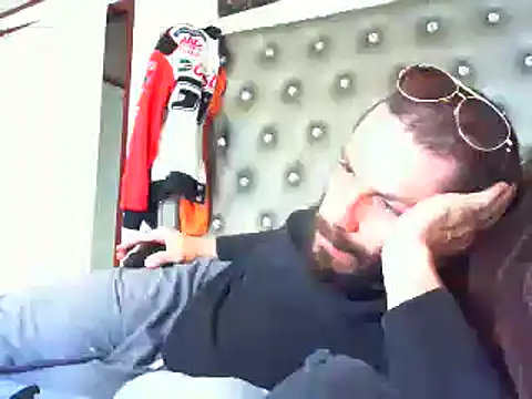 Snapshot of Sitonmyface2020@xh chatting on March 5, 2025, 6:45 pm Sitonmyface2020xh online show from March 5, 2025, 6:45 pm