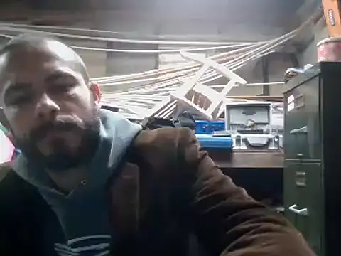 Snapshot of Sitonmyface2020@xh chatting on February 20, 2025, 4:18 am Sitonmyface2020xh online show from February 20, 2025, 4:18 am