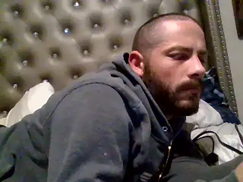 Snapshot of Sitonmyface2020@xh chatting on February 15, 2025, 1:21 am Sitonmyface2020xh online show from February 15, 2025, 1:21 am