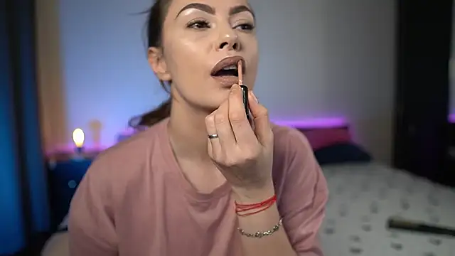 Snapshot of TiffanyPierce chatting on February 23, 2026, 9:15 pm TiffanyPierce online show from February 23, 2026, 9:15 pm