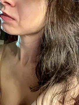 Snapshot of MissAnuta chatting on December 21, 2025, 6:53 pm MissAnuta online show from December 21, 2025, 6:53 pm