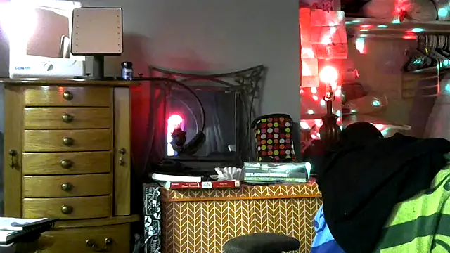 jjdirty6996 online show from November 18, 2025, 11:15 pm