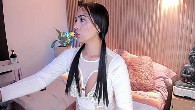 Snapshot of AMELIE_xx chatting on January 15, 2026, 1:47 pm AMELIE xx online show from January 15, 2026, 1:47 pm