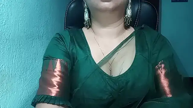 Snapshot of YourModhu chatting on September 9, 2025, 5:33 pm YourModhu online show from September 9, 2025, 5:33 pm