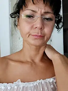 Melissa Fane online show from April 1, 2026, 3:52 am