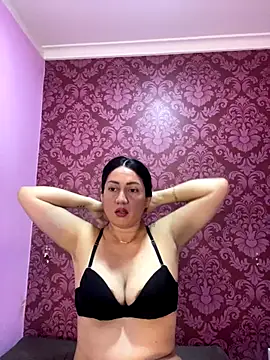 juliana diaz online show from November 23, 2025, 11:09 am