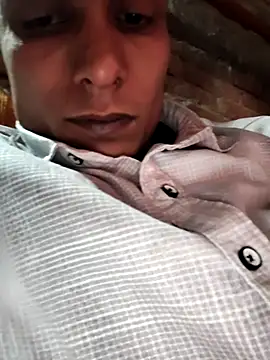 Snapshot of hq9870a chatting on January 15, 2026, 10:07 am hq9870a online show from January 15, 2026, 10:07 am