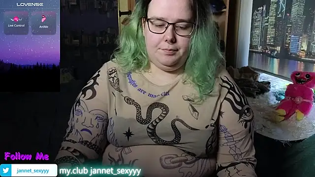 Snapshot of JannetPie chatting on March 2, 2026, 12:45 pm JannetPie online show from March 2, 2026, 12:45 pm