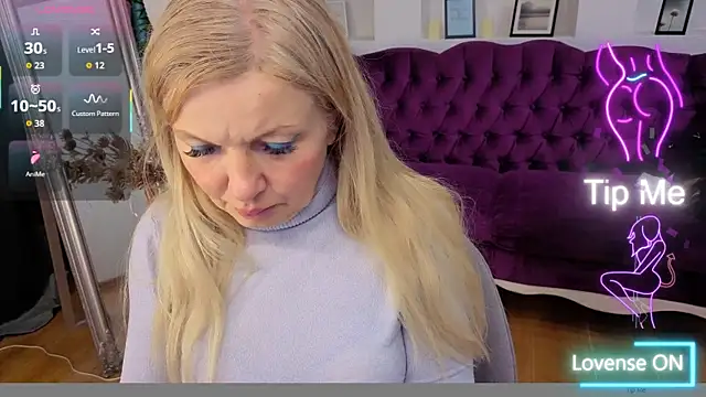 Snapshot of Abby_Moore_ chatting on June 2, 2026, 7:08 am Abby Moore online show from June 2, 2026, 7:08 am