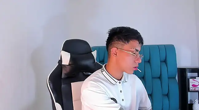 AlanNaughty online show from February 2, 2025, 4:26 am