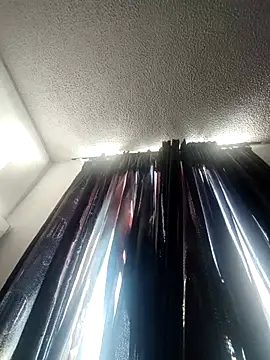 Lossexycacha online show from December 18, 2025, 1:04 pm