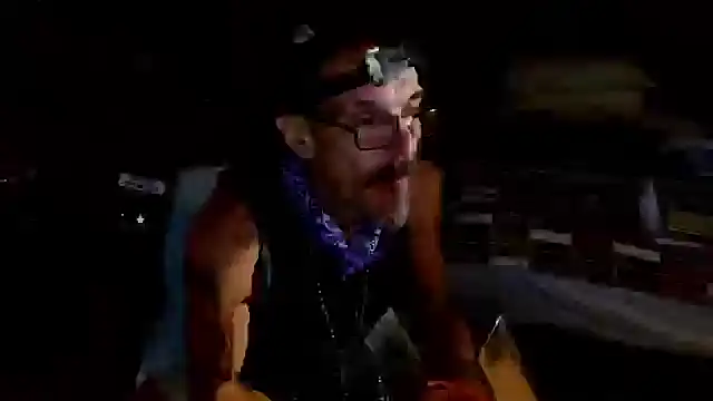 mycock2474u online show from November 27, 2025, 4:35 am