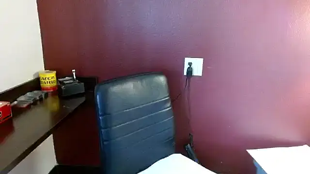 mycock2474u online show from November 2, 2025, 5:07 pm