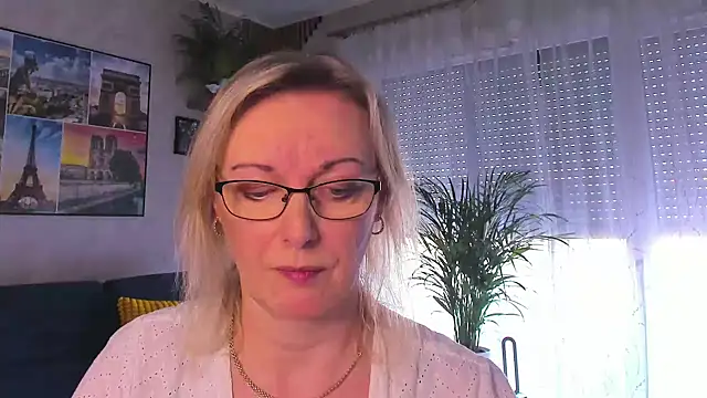 Snapshot of vanessa_chat chatting on March 18, 2026, 2:19 pm vanessa chat online show from March 18, 2026, 2:19 pm