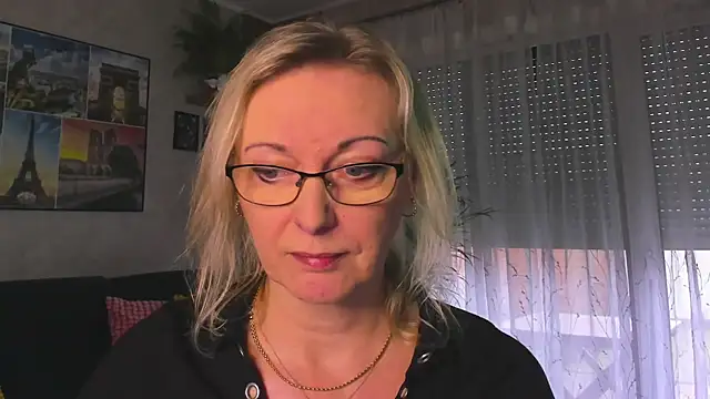 vanessa chat online show from February 24, 2026, 2:29 pm