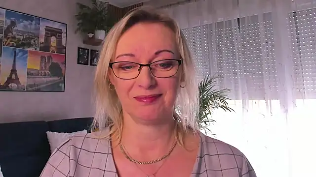 Snapshot of vanessa_chat chatting on April 14, 2026, 1:38 pm vanessa chat online show from April 14, 2026, 1:38 pm