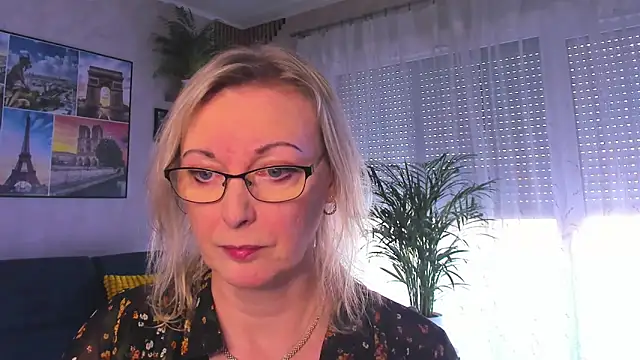 Snapshot of vanessa_chat chatting on March 12, 2026, 2:21 pm vanessa chat online show from March 12, 2026, 2:21 pm