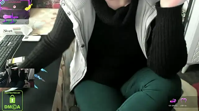 Snapshot of bisexyelizz chatting on January 19, 2026, 1:26 pm bisexyelizz online show from January 19, 2026, 1:26 pm