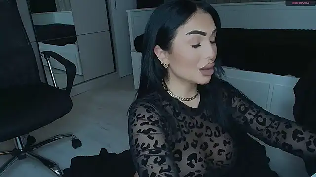 Snapshot of mistress_meryem chatting on February 2, 2026, 9:36 pm mistress meryem online show from February 2, 2026, 9:36 pm