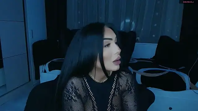 mistress meryem online show from April 9, 2026, 9:43 pm