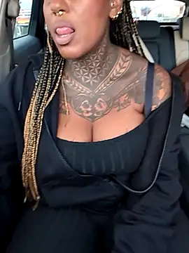 Snapshot of DarkDea chatting on October 31, 2025, 3:41 pm DarkDea online show from October 31, 2025, 3:41 pm