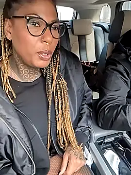 Snapshot of DarkDea chatting on November 10, 2025, 10:42 am DarkDea online show from November 10, 2025, 10:42 am