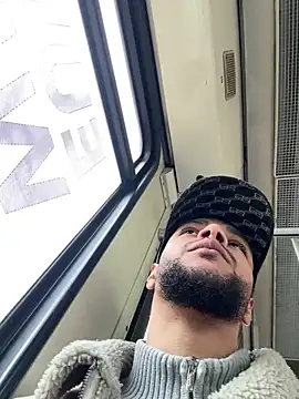 Snapshot of Lionayowe chatting on March 6, 2026, 11:05 am Lionayowe online show from March 6, 2026, 11:05 am