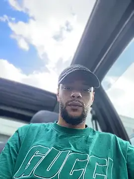 Snapshot of Lionayowe chatting on April 14, 2026, 2:00 pm Lionayowe online show from April 14, 2026, 2:00 pm