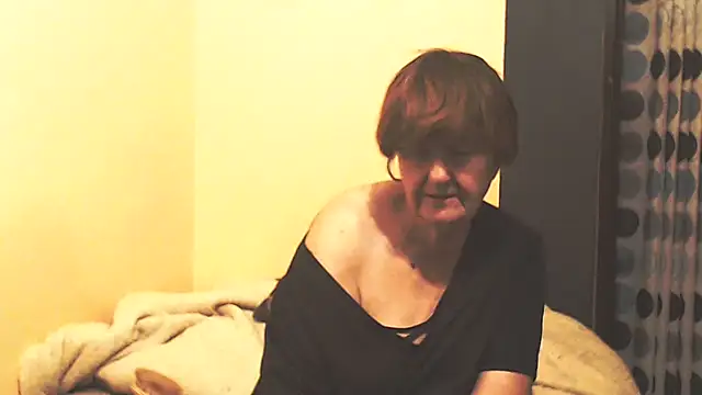 Snapshot of MioritaHard chatting on November 6, 2025, 9:30 pm MioritaHard online show from November 6, 2025, 9:30 pm