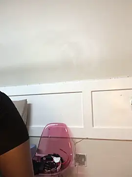 LuciousLips96 online show from December 2, 2025, 7:26 pm