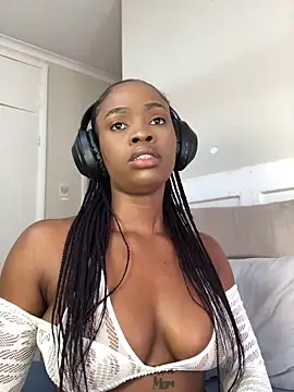 LuciousLips96 online show from September 28, 2025, 8:54 am