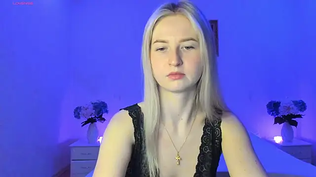 AnnaCarrera online show from March 21, 2025, 9:12 pm