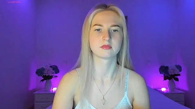 AnnaCarrera online show from March 11, 2025, 10:09 pm