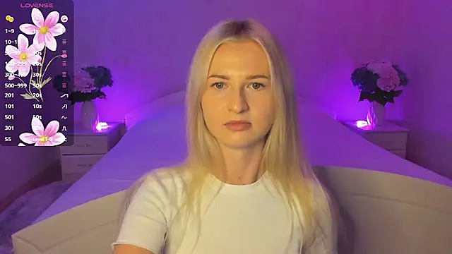 AnnaCarrera online show from October 20, 2025, 7:03 pm