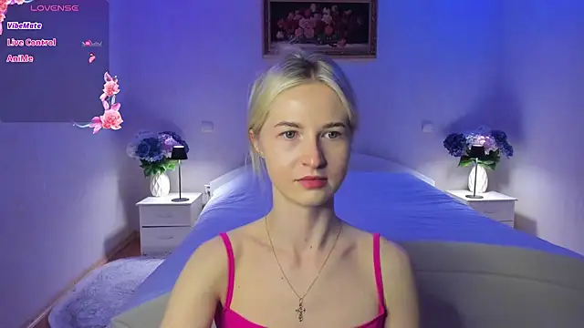 AnnaCarrera online show from May 8, 2026, 8:56 pm