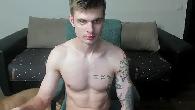 maks wolfis online show from March 3, 2025, 4:15 pm