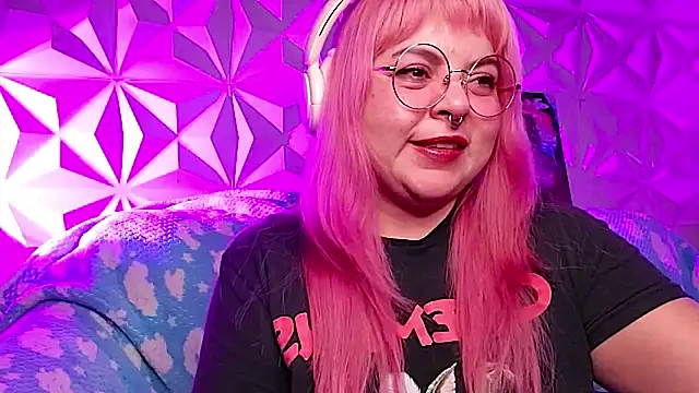 Snapshot of Satyn_doll chatting on April 10, 2026, 12:17 am Satyn doll online show from April 10, 2026, 12:17 am