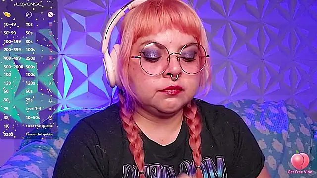 Snapshot of Satyn_doll chatting on March 19, 2026, 11:27 pm Satyn doll online show from March 19, 2026, 11:27 pm